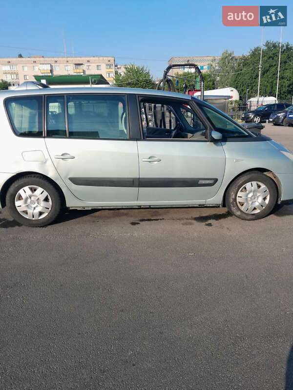 Минивэн Renault Espace 2004 в Коростене