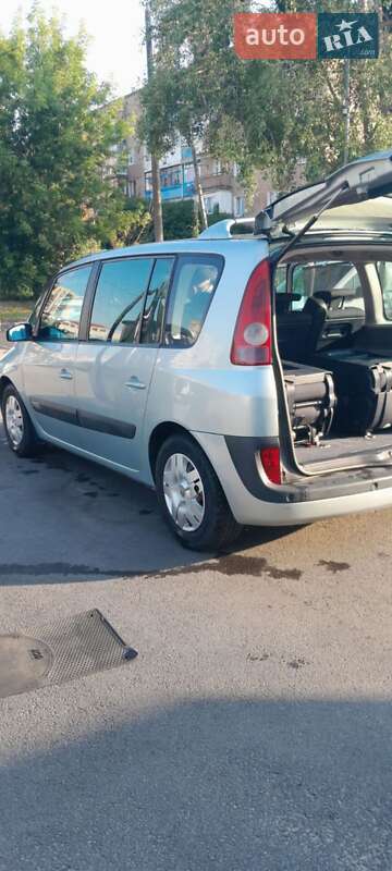 Минивэн Renault Espace 2004 в Коростене