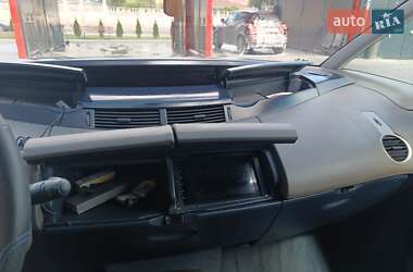 Минивэн Renault Espace 2004 в 