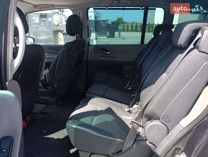 Минивэн Renault Espace 2004 в Буске