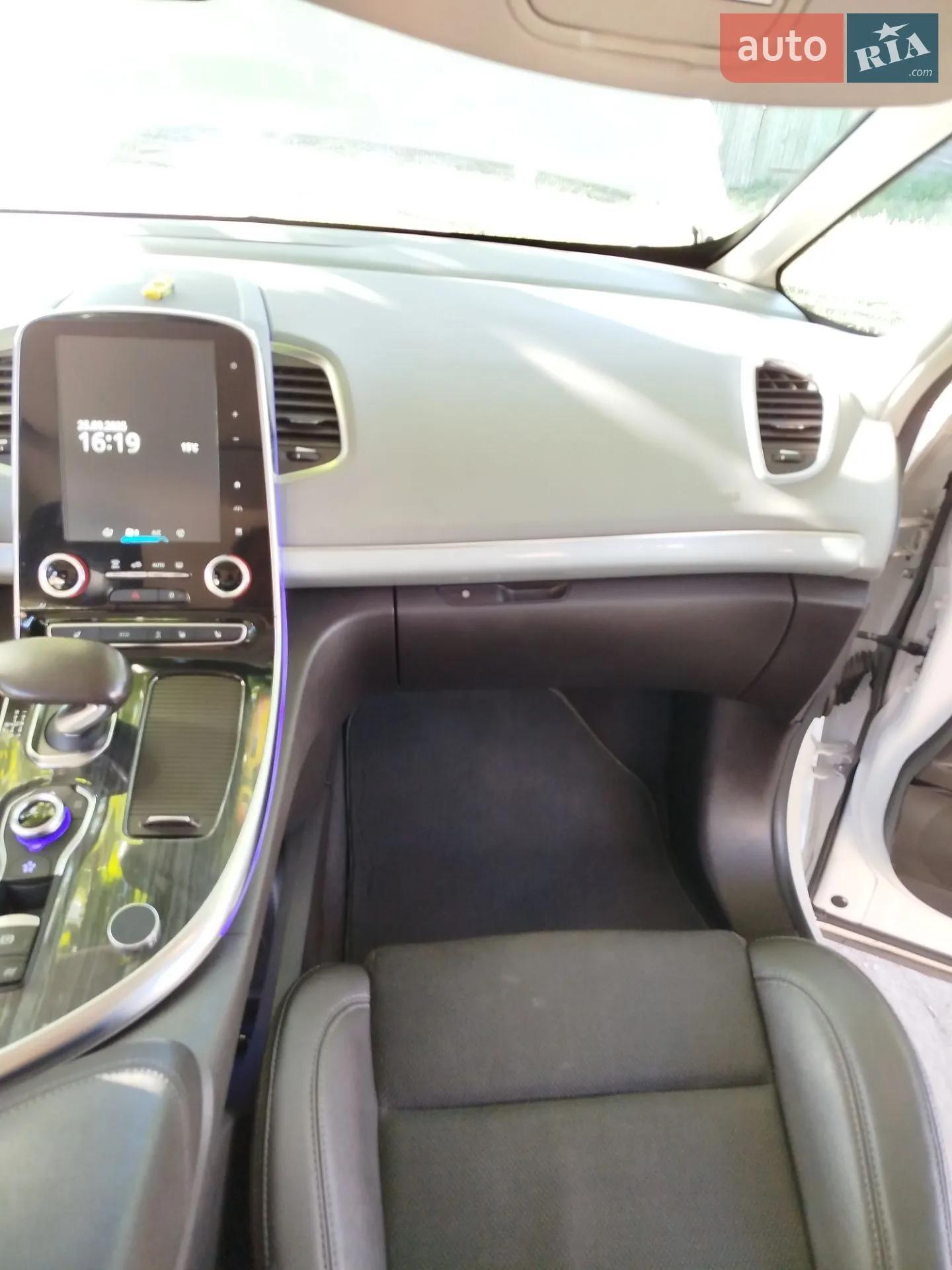 2015 Renault Espace - мініатюра 18