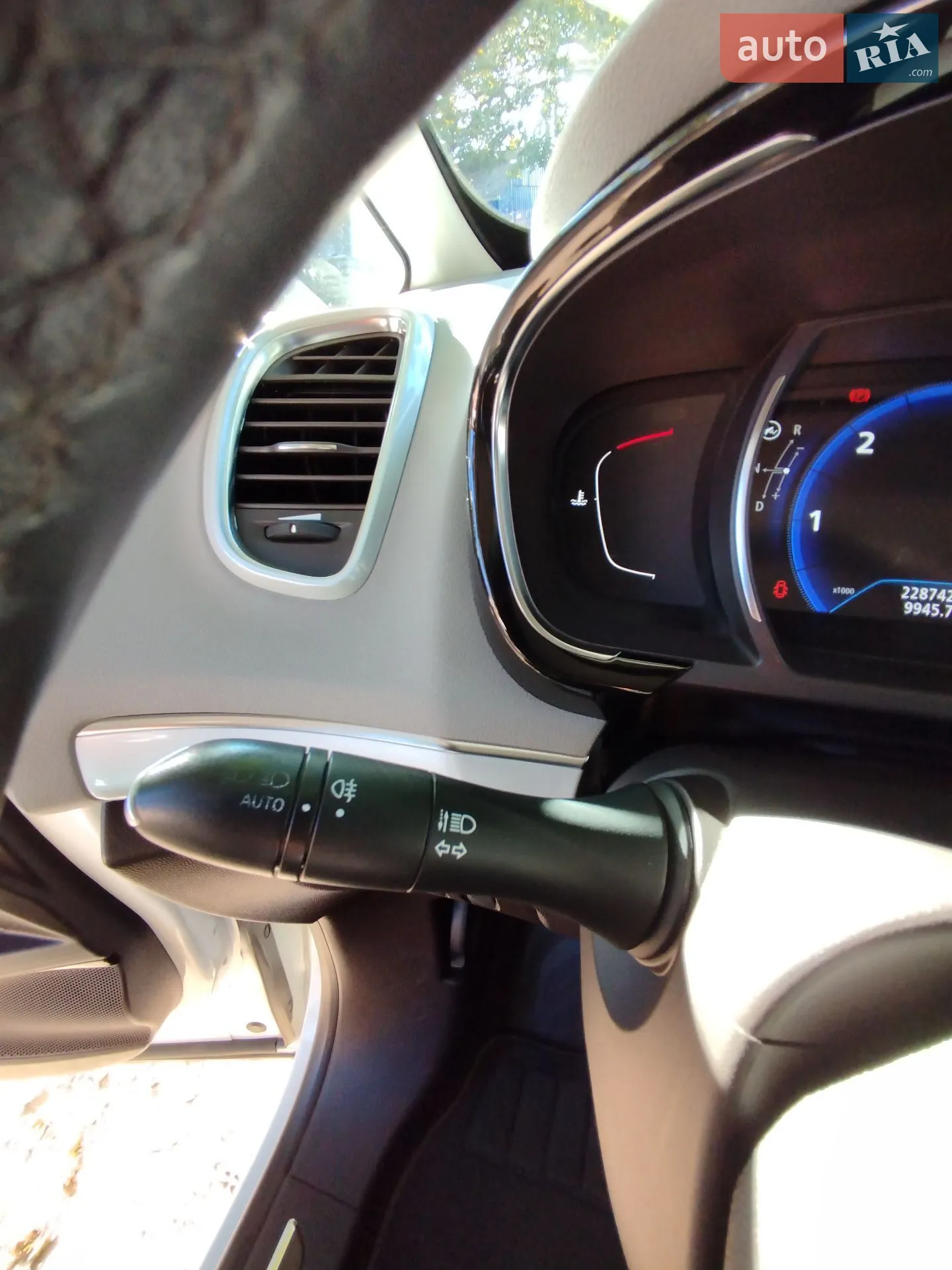 2015 Renault Espace - мініатюра 32