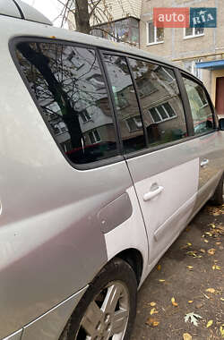 Минивэн Renault Espace 2004 в  фото 3 Минивэн Renault Espace 2004 в