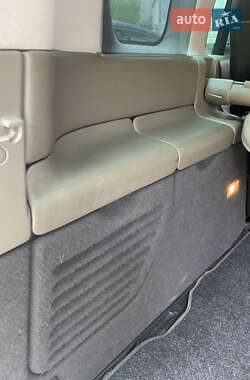 Минивэн Renault Espace 2004 в  фото 14 Минивэн Renault Espace 2004 в