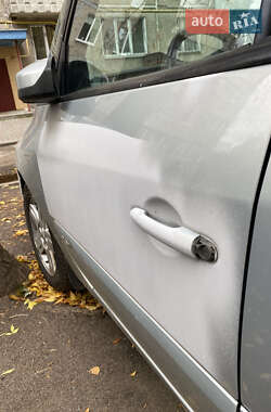 Минивэн Renault Espace 2004 в  фото 30 Минивэн Renault Espace 2004 в