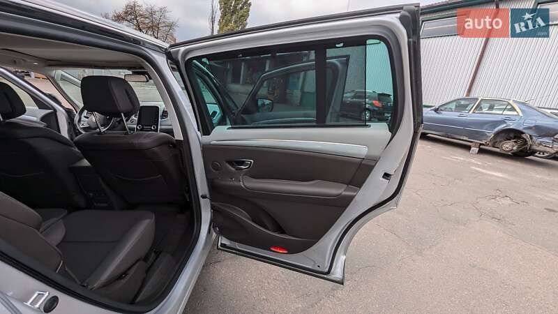 Мінівен Renault Espace 2016 в Рівному