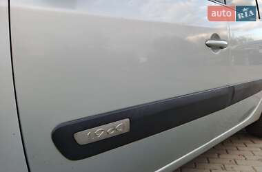 Мінівен Renault Espace 2004 в Запоріжжі
