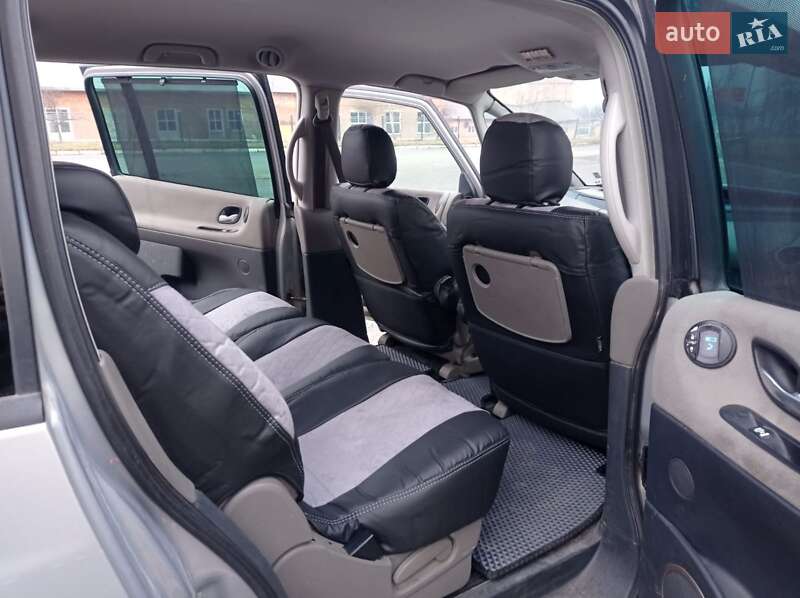 Минивэн Renault Espace 2004 в Долине