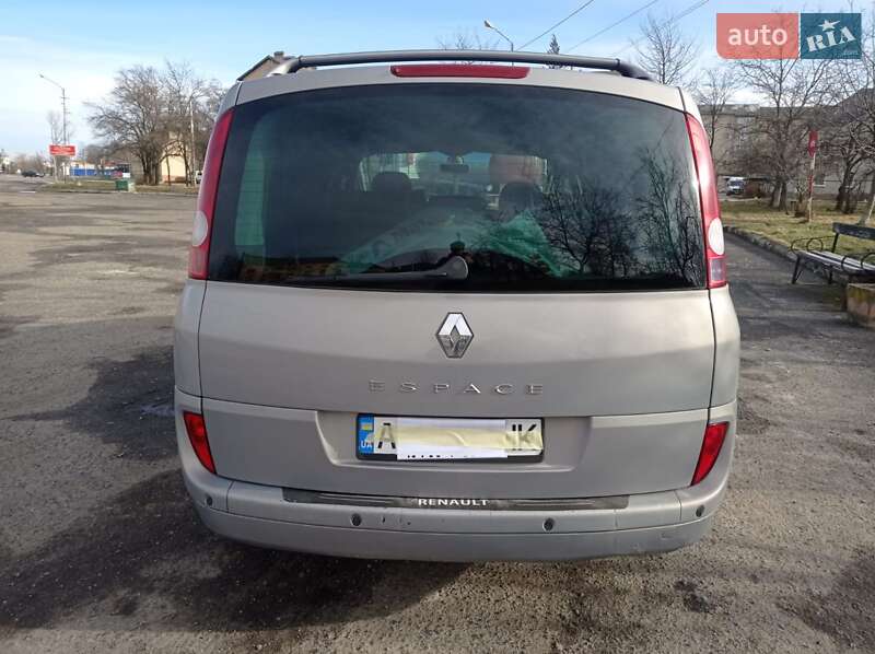 Минивэн Renault Espace 2004 в Долине