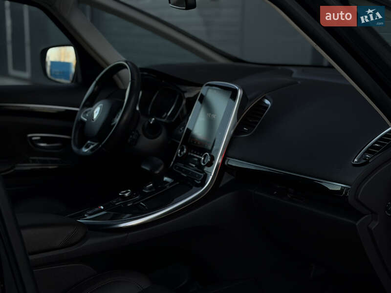 Мінівен Renault Espace 2016 в Дубні