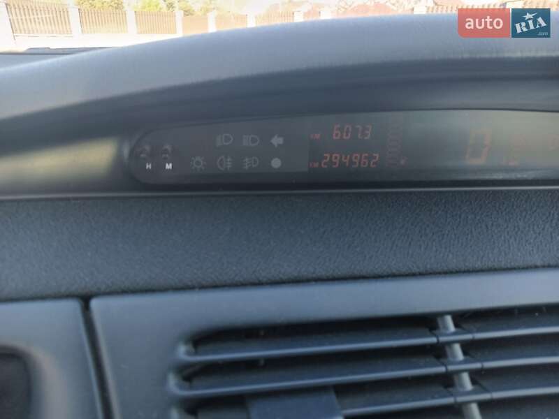 Минивэн Renault Espace 2001 в Луцке