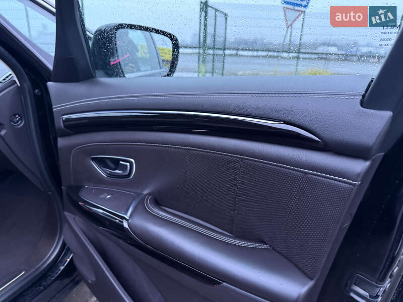 Мінівен Renault Espace 2016 в Дніпрі