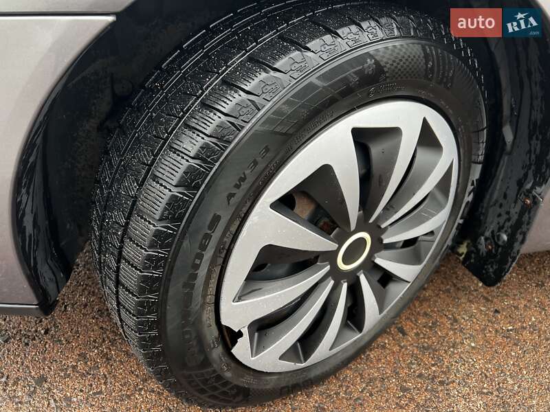 Мінівен Renault Espace 2003 в Ужгороді