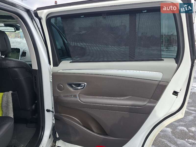 Мінівен Renault Espace 2015 в Дніпрі