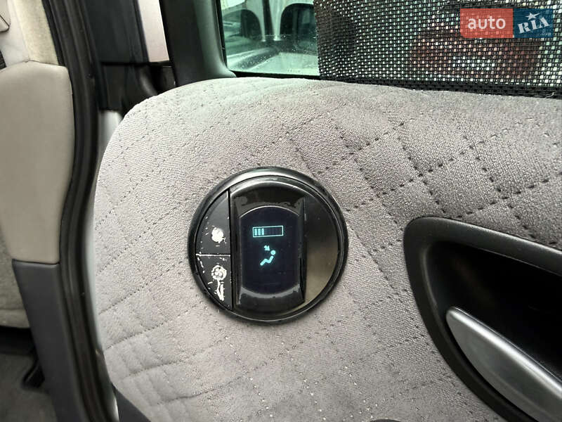 Мінівен Renault Espace 2004 в Одесі фото 68 Мінівен Renault Espace 2004 в Одесі