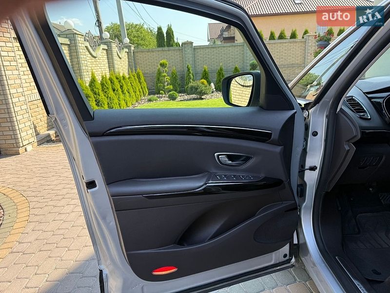 Минивэн Renault Espace 2015 в Тернополе