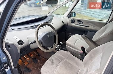 Минивэн Renault Espace 2006 в Ровно