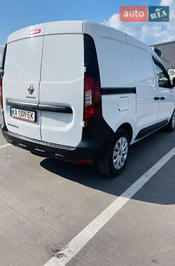 Грузовой фургон Renault Express 2021 в 