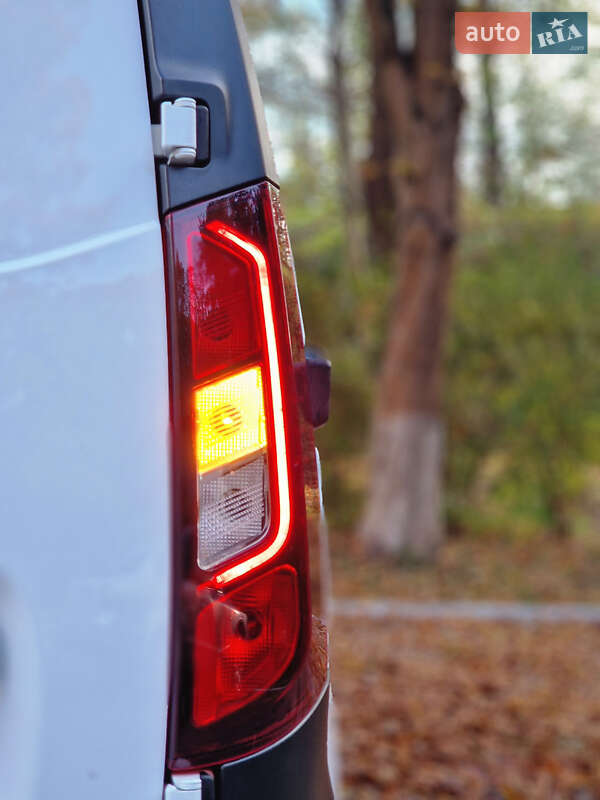 Грузовой фургон Renault Express 2023 в Дрогобыче