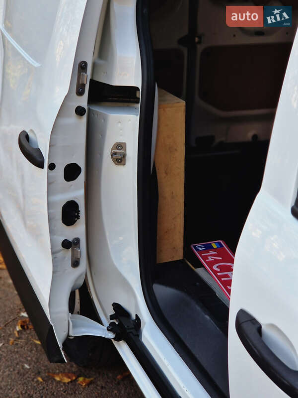 Грузовой фургон Renault Express 2023 в Дрогобыче