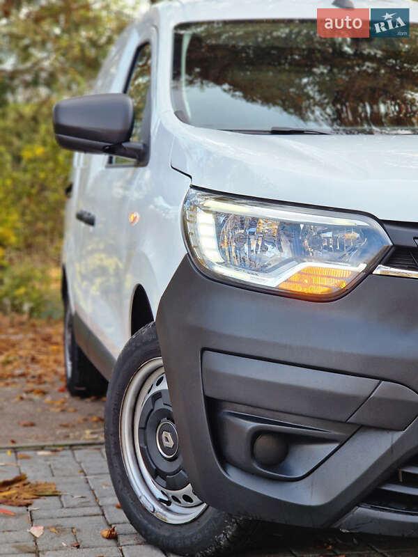 Грузовой фургон Renault Express 2023 в Дрогобыче