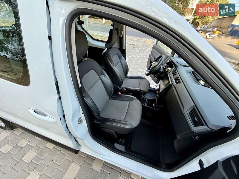 Мінівен Renault Express 2023 в Одесі фото 45 Мінівен Renault Express 2023 в Одесі