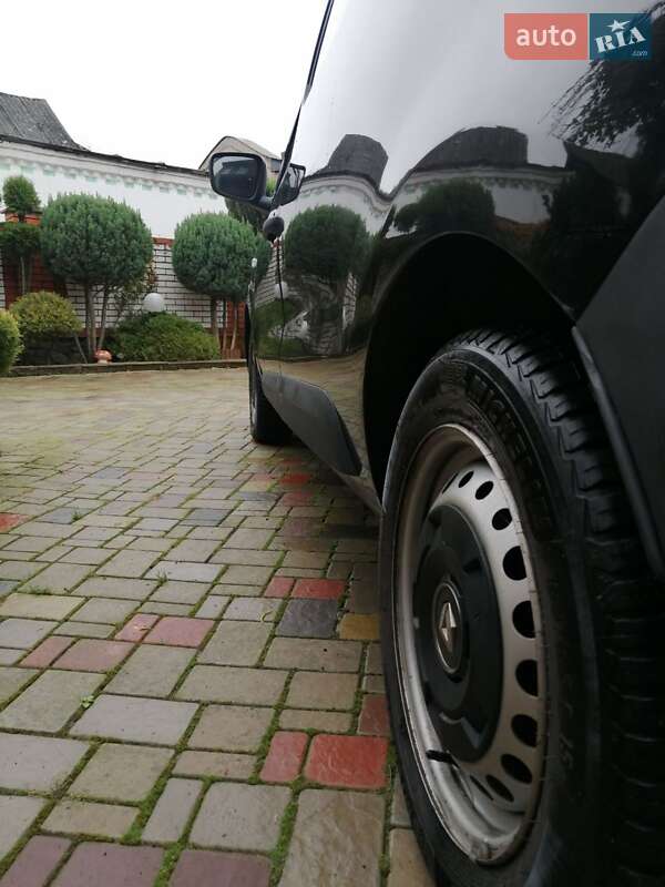 Вантажний фургон Renault Express 2021 в Умані