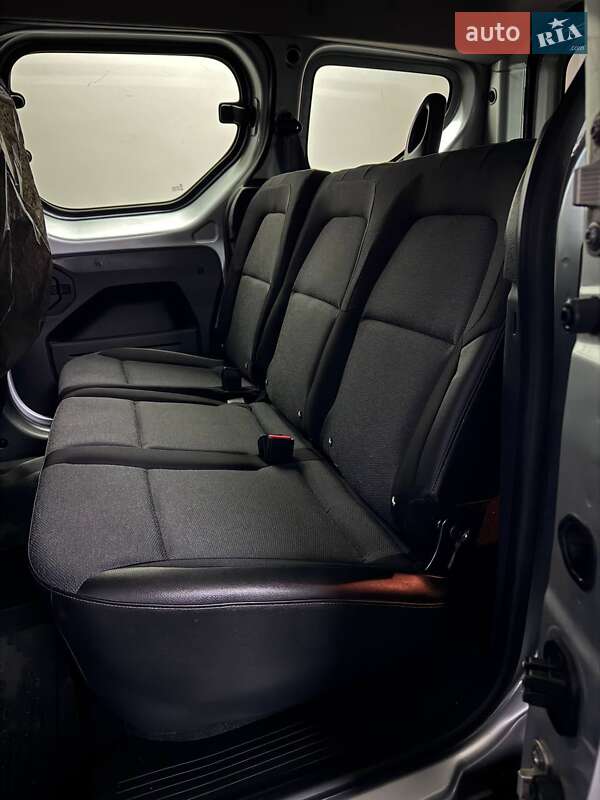 Мінівен Renault Express 2021 в Києві фото 23 Мінівен Renault Express 2021 в Києві