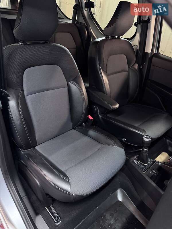 Мінівен Renault Express 2021 в Києві фото 43 Мінівен Renault Express 2021 в Києві