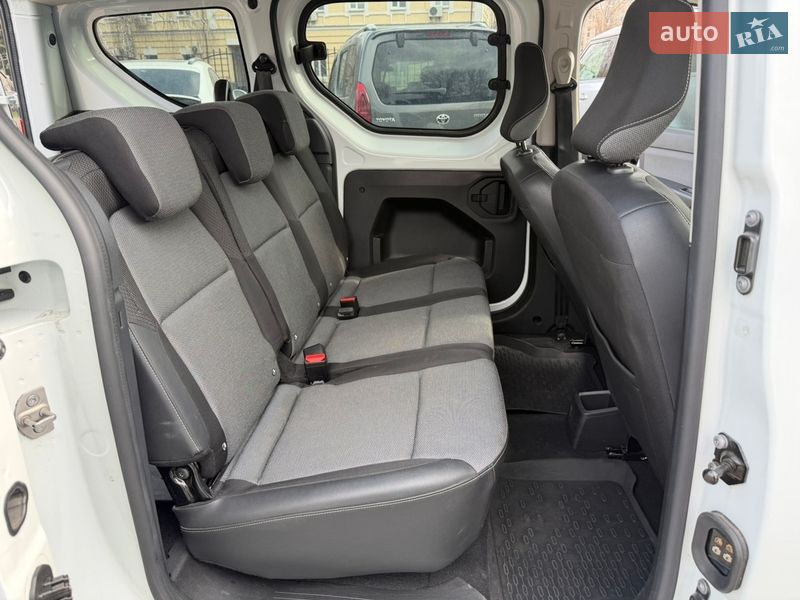 Минивэн Renault Express 2022 в Киеве фото 18 Минивэн Renault Express 2022 в Киеве