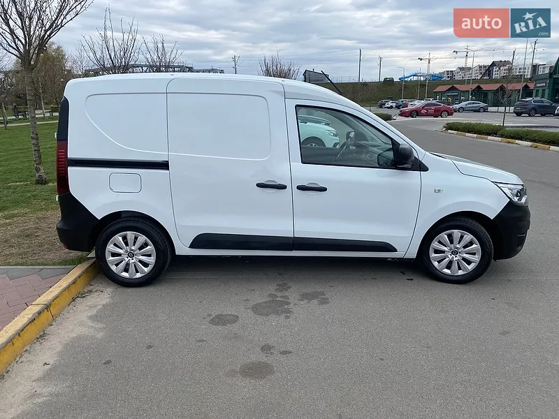 Renault Express 2022 VIN VF1RJK00370017108 фото оголошення 2 з 55