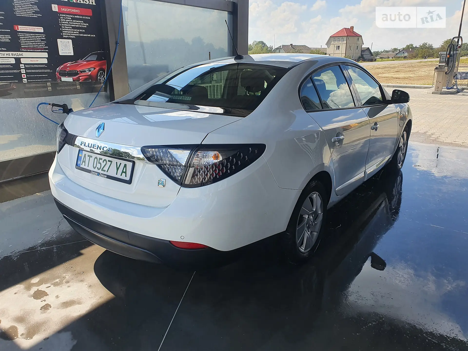 2011 Renault Fluence - мініатюра 9