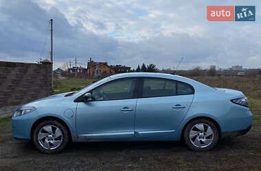 Седан Renault Fluence Z.E. 2012 в Рованцах