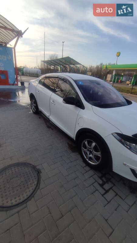 Седан Renault Fluence Z.E. 2013 в 