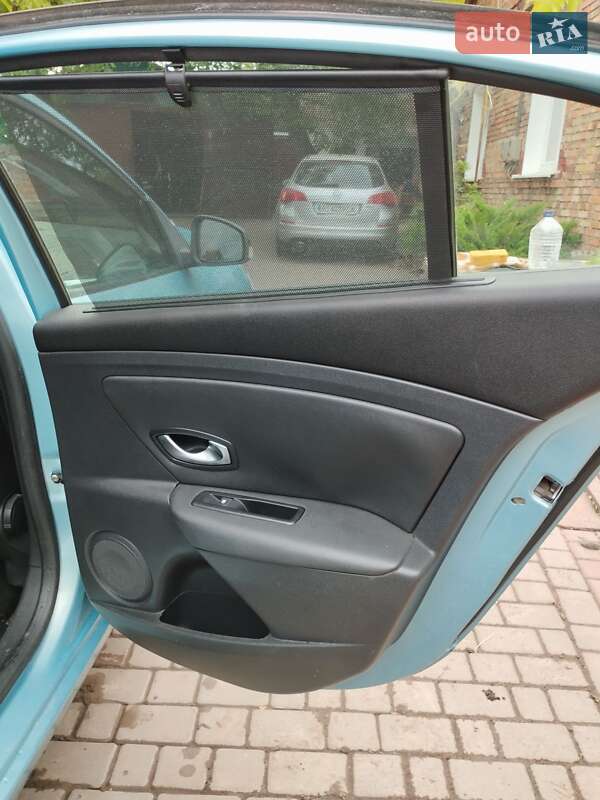 Седан Renault Fluence Z.E. 2011 в Нововолинську фото 5 Седан Renault Fluence Z.E. 2011 в Нововолинську