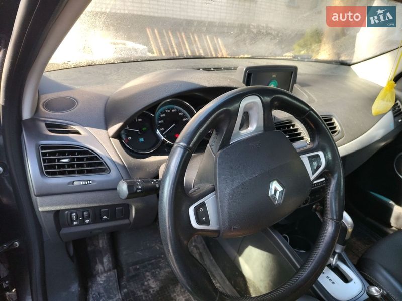 Седан Renault Fluence Z.E. 2013 в Нежине