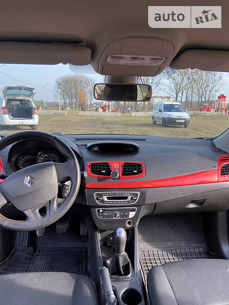 Седан Renault Fluence 2010 в Рівному