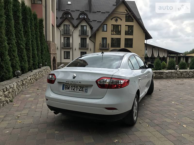 Седан Renault Fluence 2011 в Тернополі