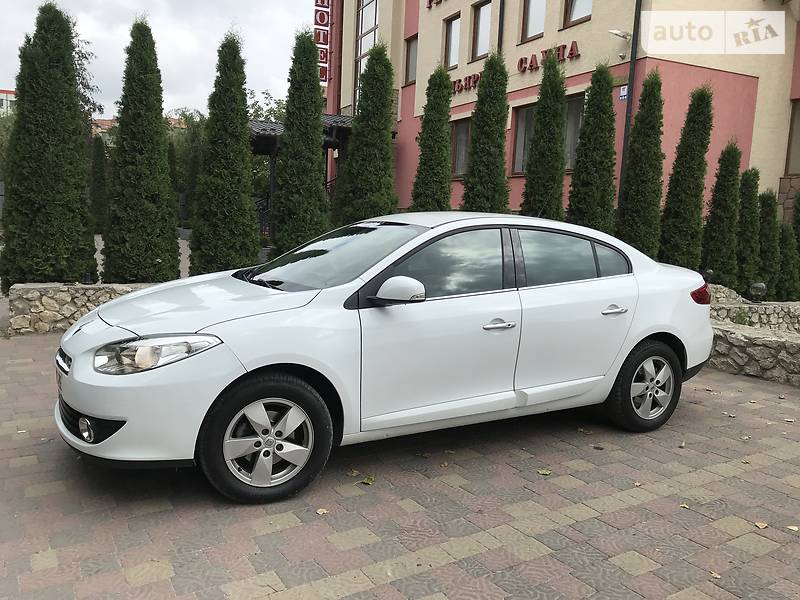 Седан Renault Fluence 2011 в Тернополі