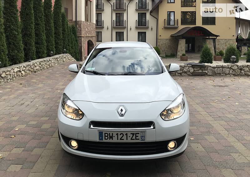 Седан Renault Fluence 2011 в Тернополі