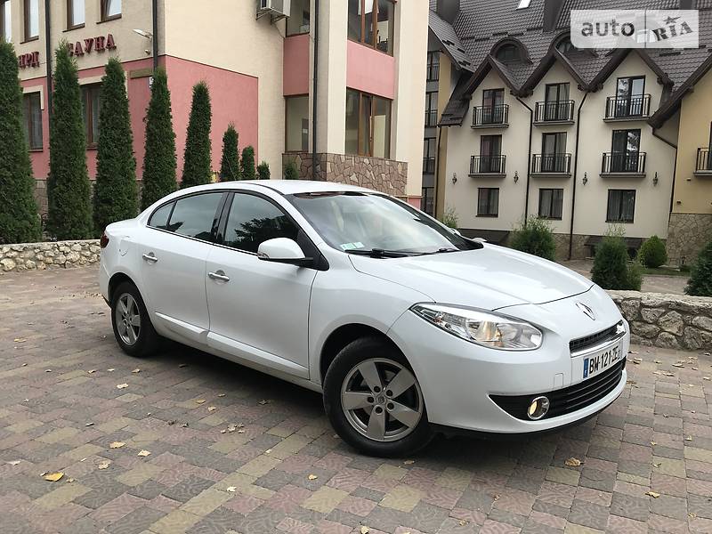 Седан Renault Fluence 2011 в Тернополі