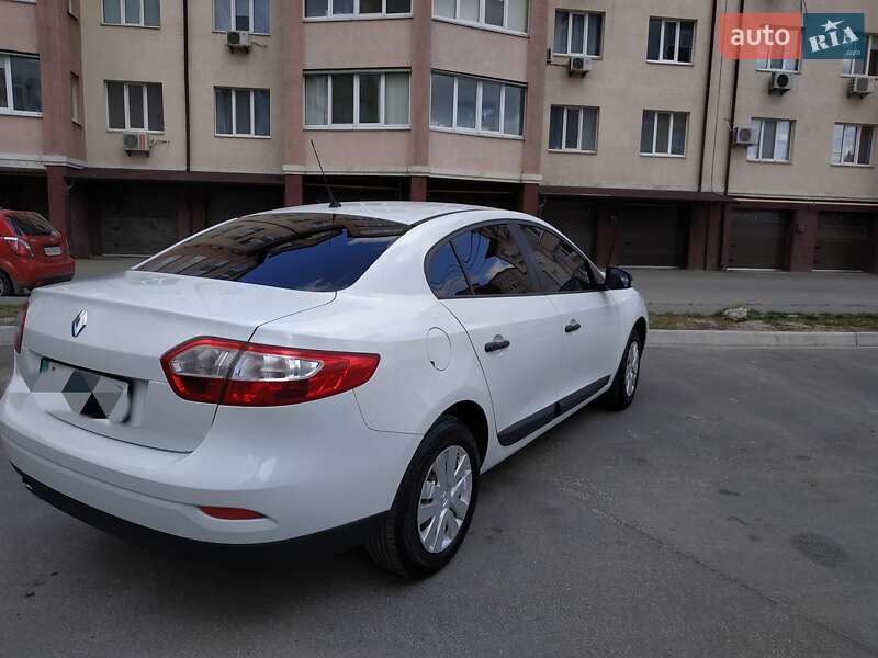 Седан Renault Fluence 2012 в Вишневом
