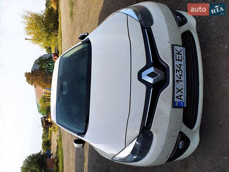 Седан Renault Fluence 2015 в Близнюках