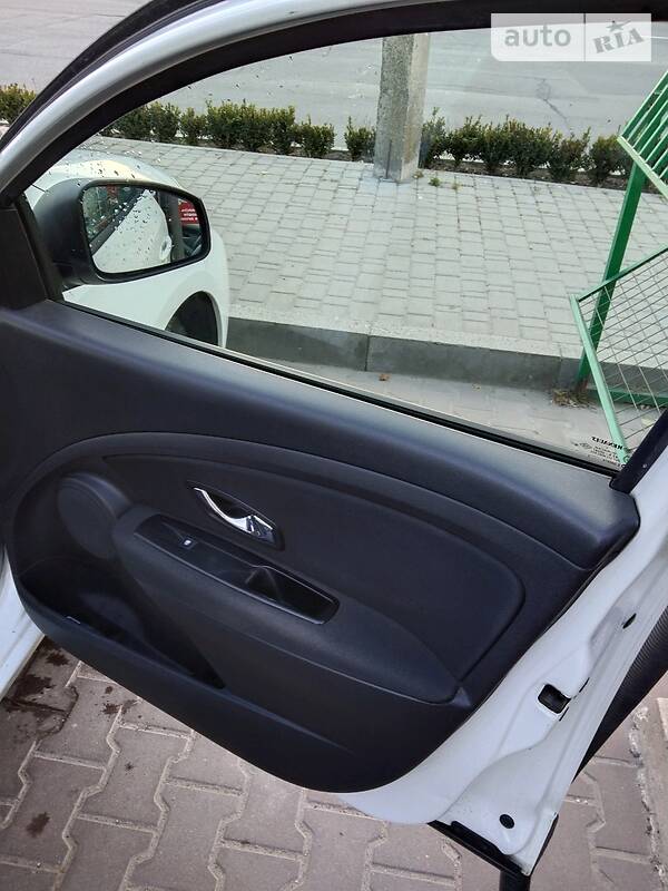 Седан Renault Fluence 2013 в Хмельницком