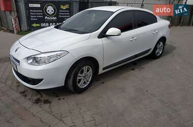 Седан Renault Fluence 2012 в Львове