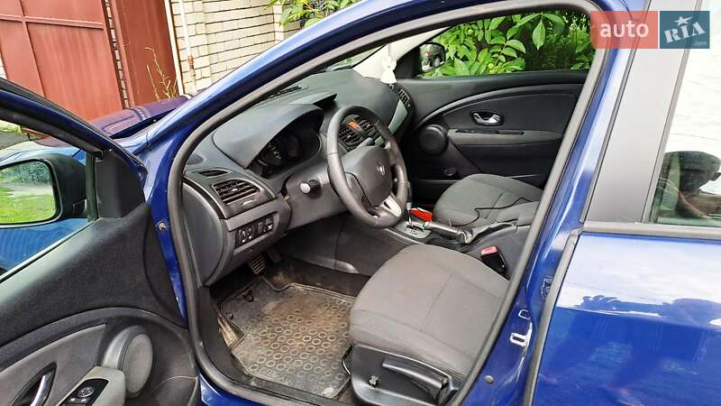 Седан Renault Fluence 2011 в Харькове фото 8 Седан Renault Fluence 2011 в Харькове