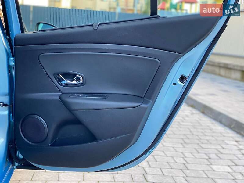 Седан Renault Fluence 2012 в Калуше фото 35 Седан Renault Fluence 2012 в Калуше