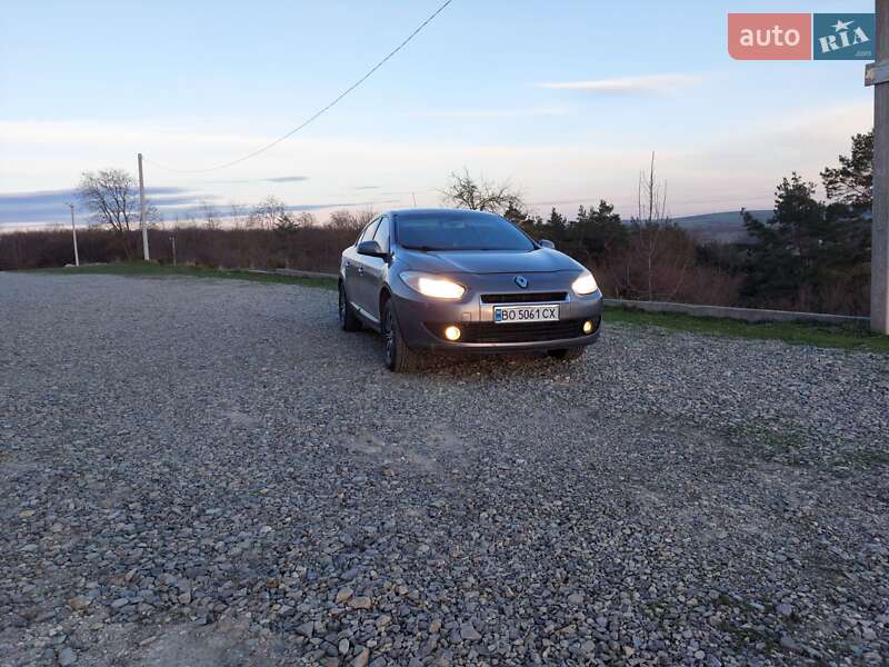 Седан Renault Fluence 2010 в Тернополі