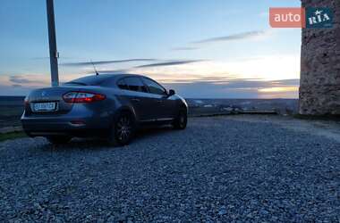Седан Renault Fluence 2010 в Тернополі
