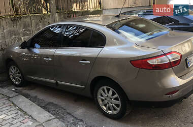 Седан Renault Fluence 2010 в Тернополе